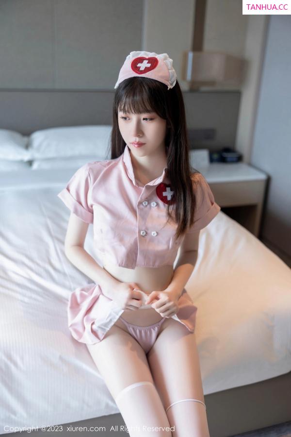  [XiuRen]高清写真图 2023.07.17 No.7090 林悠悠 白丝美腿第23张图片